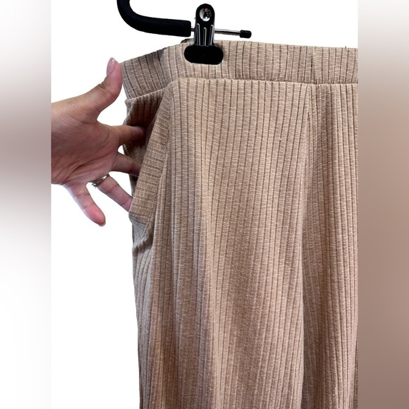 Joyspun Women's Hacci Knit Cropped Pants ONLY - Picture 6 of 7